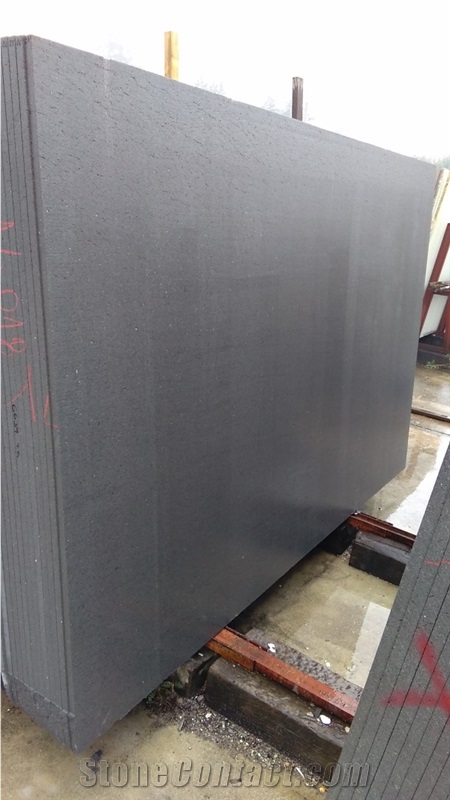 Pietra Basaltina Tipo Classico 2cm Raw Slabs