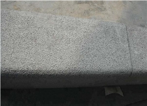 China Grey G654 Bush Hammered Kerb Stone