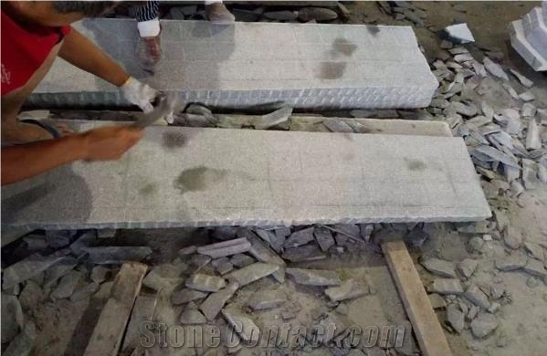 China Sesame Grey Granite Flame Cube Paving Stone