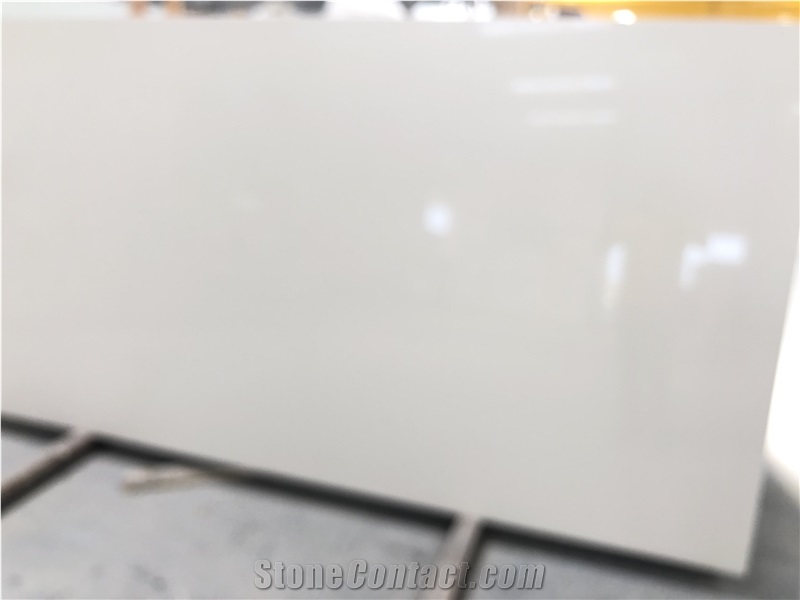Smoke White Quartz Slabs
