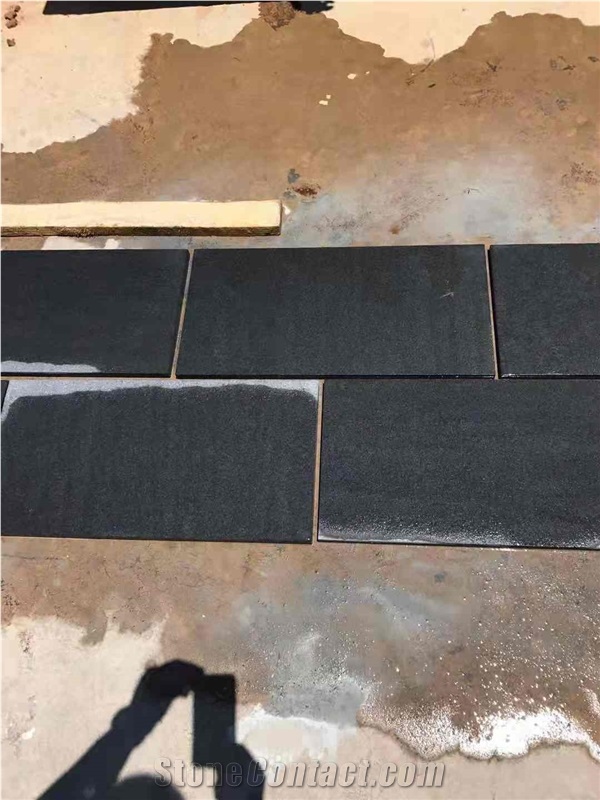 Tanzania Black Granite Flamed Tiles