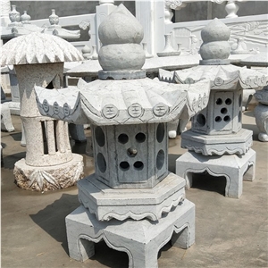 Japanese Garden Stone Lantern for Landscaping