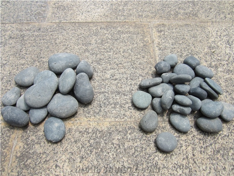 Natural Grey Unpolished River Pebble for Garden