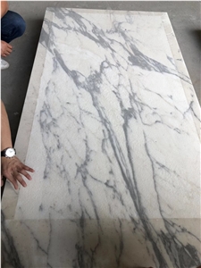 Arabescato White Marble Shower Tray Tiles