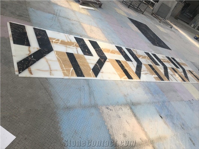 Black Portoro Marble Waterjet Medallion Floor Tile