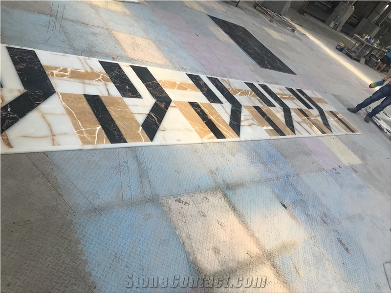 Black Portoro Marble Waterjet Medallion Floor Tile