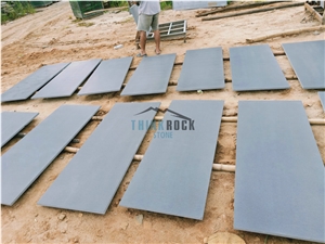 China Black Andesite Walling/Flooring Honed Tiles