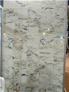 Akmonia White Marble Blocks