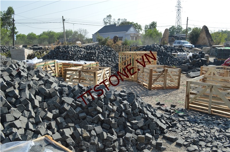 Basalt Cobble Stone, Honed, Polished, Flamed