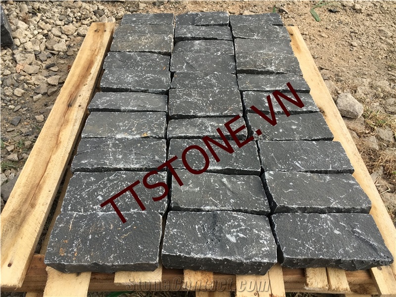 Basalt Cobble Stone, Honed, Polished, Flamed