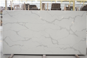 Artificial White Calacatta Quartz Bathroom Slabs