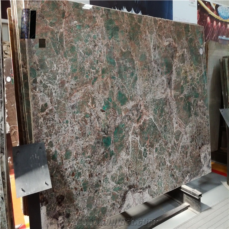 Brazil Green Color and Polished Luxury Stone Slabs