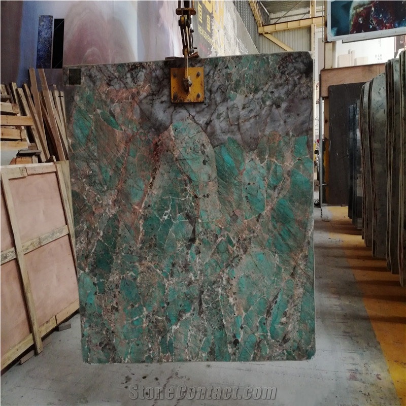 Brazil Green Color and Polished Luxury Stone Slabs