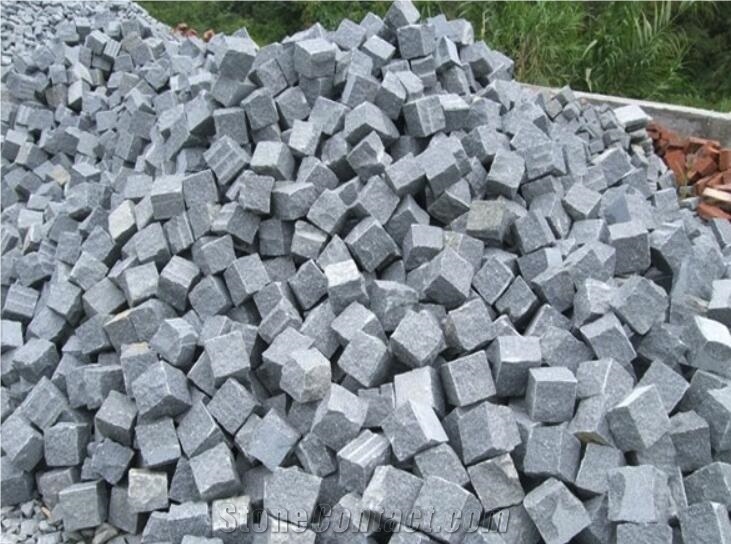 Bush-Hammed G439 White Granite Cube Stone Paver