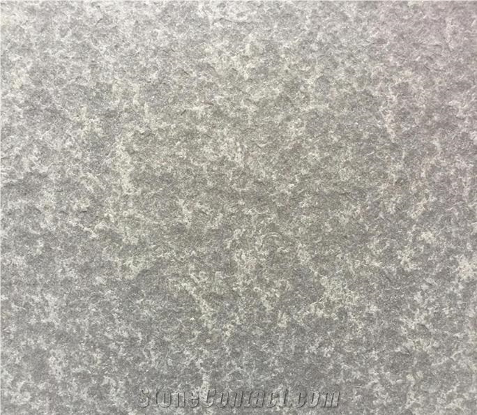 China New G684 Basalt Black Flamed Flooring Tiles