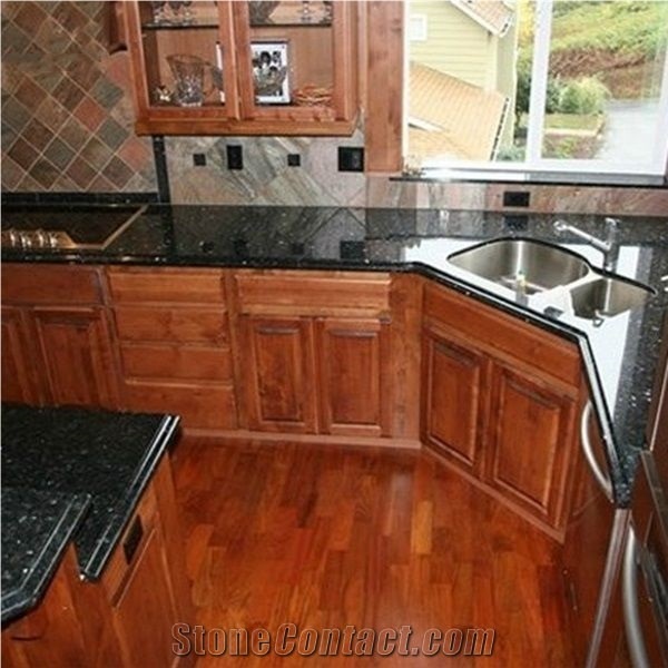 Lundhs Emerald Green Pearl Granite Countertop