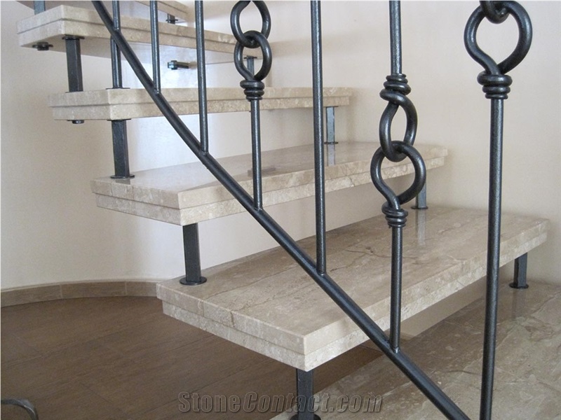 Daino Venato Stair Steps