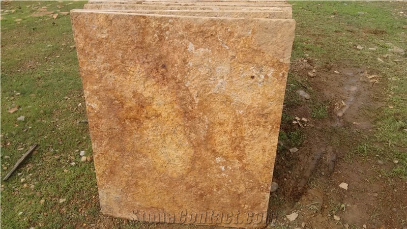 Mourisca Ouro, Pedra Golden Imperial Tiles