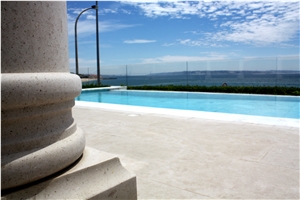 Moleanos Beige Limestone Column