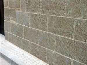 Marron Pirineo Building Stones