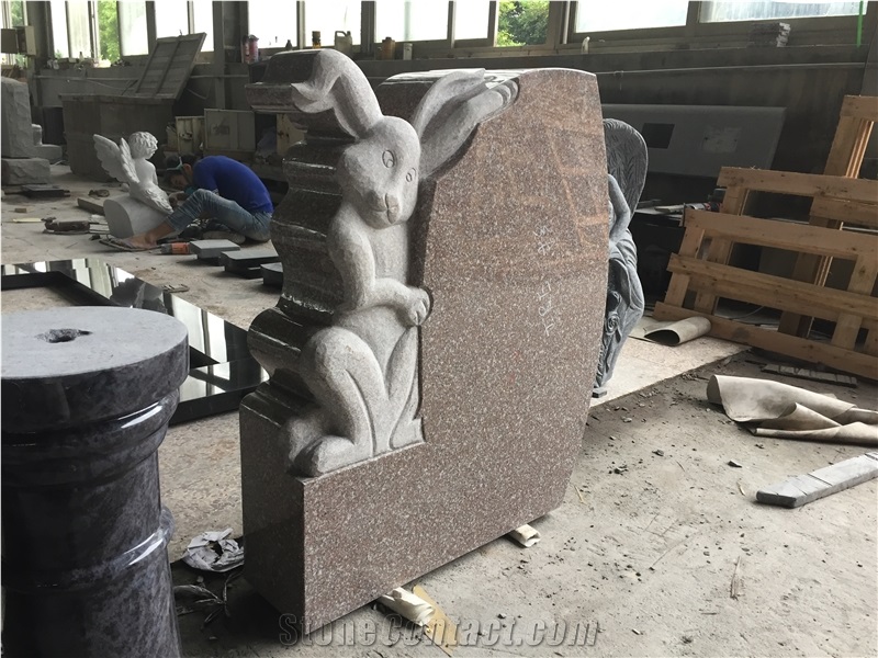 Seashell Pink Rabbit Carving Monument