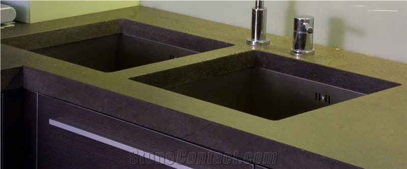Kitchen Top in Pietra Basaltina