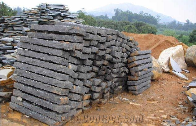 Crazy Paver Flagstone Basalt Organic Stepper