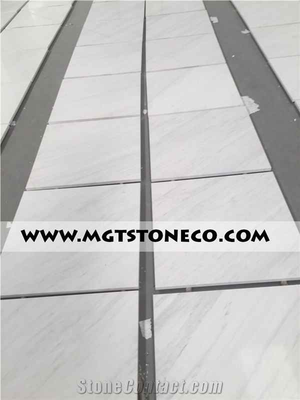 Cloudy Semi White Marble Tiles