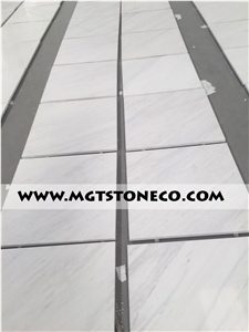 Cloudy Semi White Marble Tiles