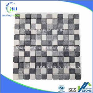 Chip 23x23mm Square Tumbled Bluestone Mosaic