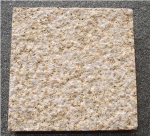 China Rusty Yellow Granite G682 Cobble Stone Paver