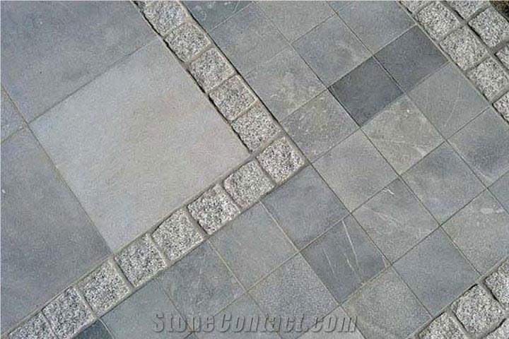 Garden, Courtyard Ground Blue Stone Paving Cobble