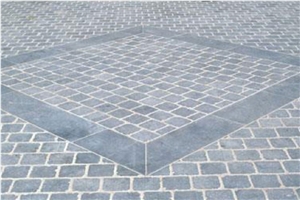 Garden, Courtyard Ground Blue Stone Paving Cobble