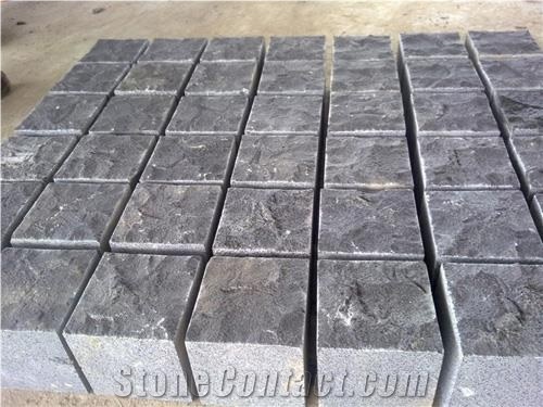Garden, Courtyard Ground Blue Stone Paving Cobble