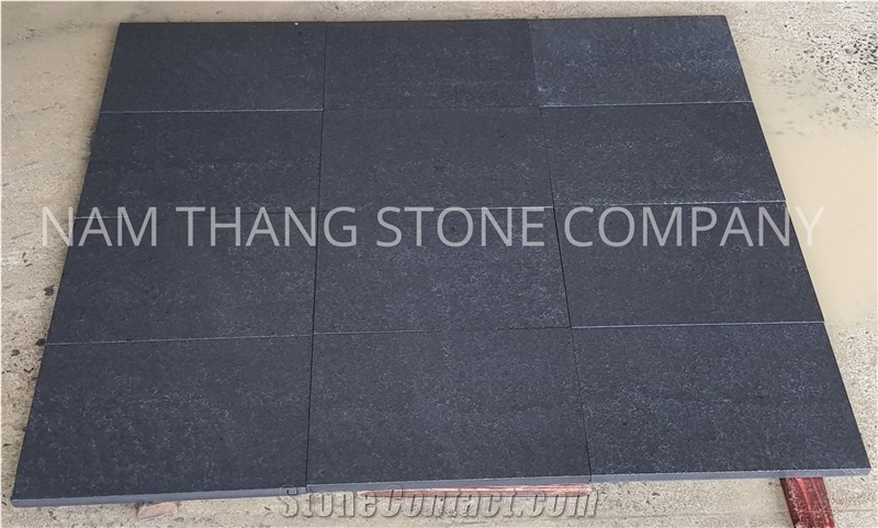 Basalt Flamed & Waterjet Tiles