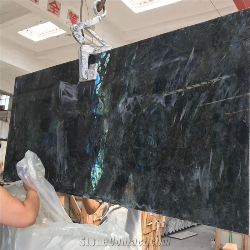 Blue Emerald Granite Polished Slabs and Tiles