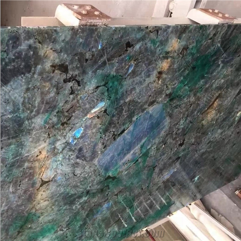 Natural Luxury Polished Granite Tiles and Slabs