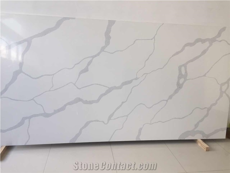 Polished Chinese Calacatta Quartz Stone Slabs 4018