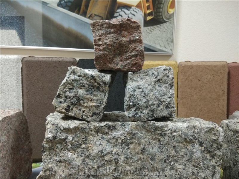 Unigran Grey Ukraine Cube Stone