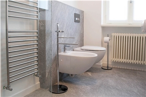 Beola Bianca Gneiss-Bianca Rubella Bathroom