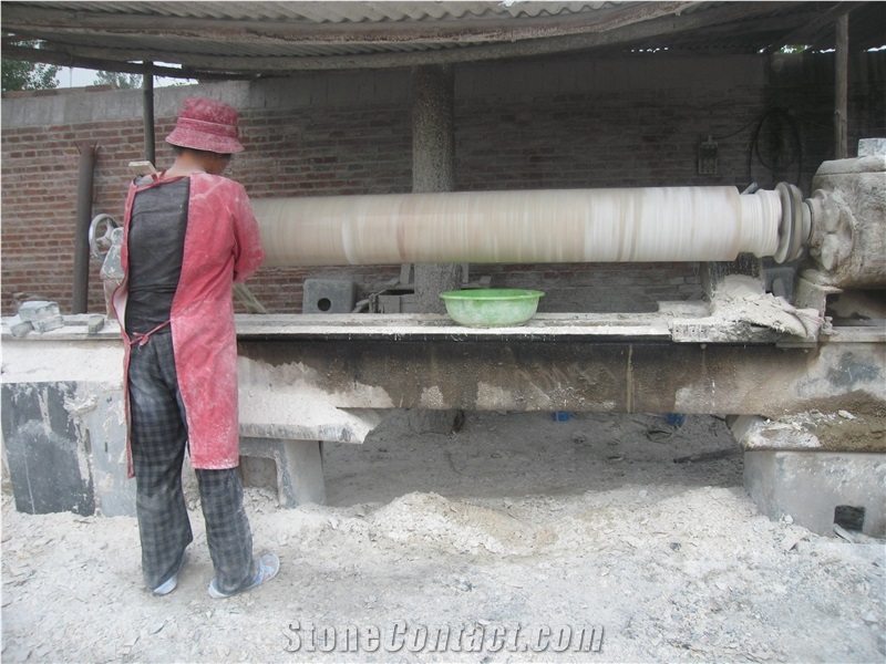 Solid Full Round Beige Limestone Column in Simple Design