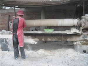Solid Full Round Beige Limestone Column in Simple Design