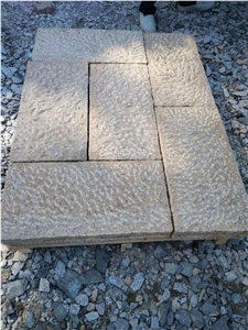Rusty Yellow Granite G682 Rough Picked Granite Paving Stone Pavers