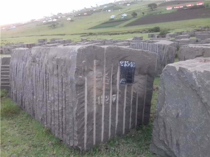 Zimbabwe Black Granite Rough Blocks and Quarry Stone