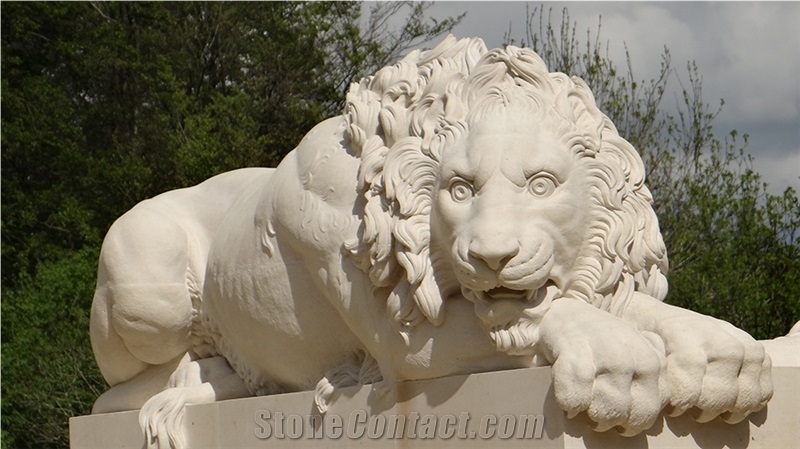 Sleeping Lion in Massangis Limestone
