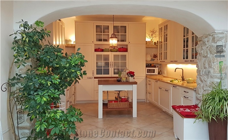 Modern Kitchen Design with Natural Stone