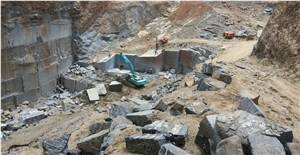 Chamrajnagar Black Granite-Jet Black Granite-Premium Black Blocks