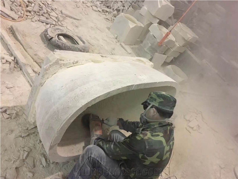 Custom Made Freestanding Bathtub Beige Travertine Bathtubs for Hotel