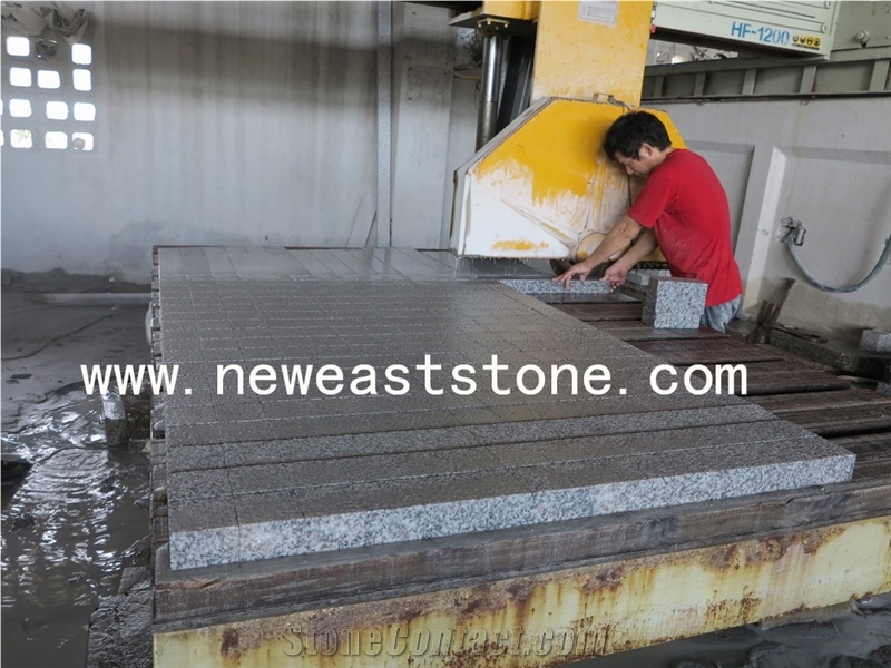Natural Cheap Bushhammered White Granite Stone Driveway Pavers Outdoor
