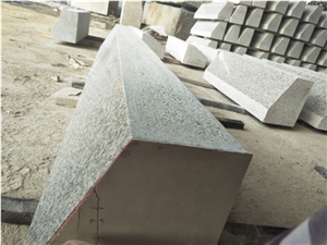 G623 Grey Granite Curbstone